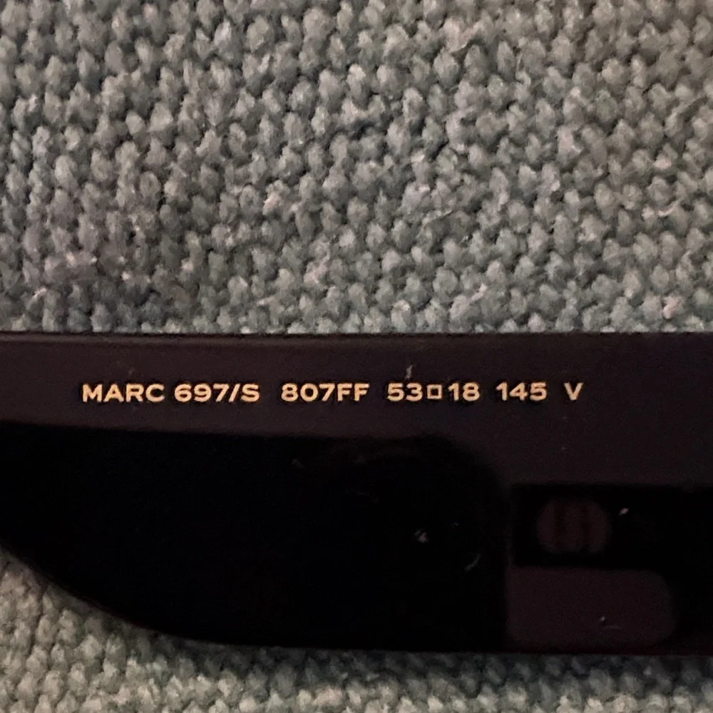 Marc Jacobs Elegant Black Sunglasses